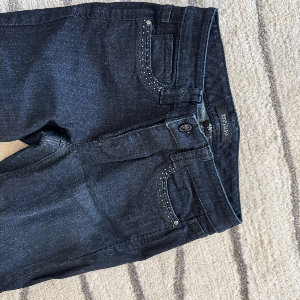 Blk Market White House flare leg demin - Picture 3 of 5